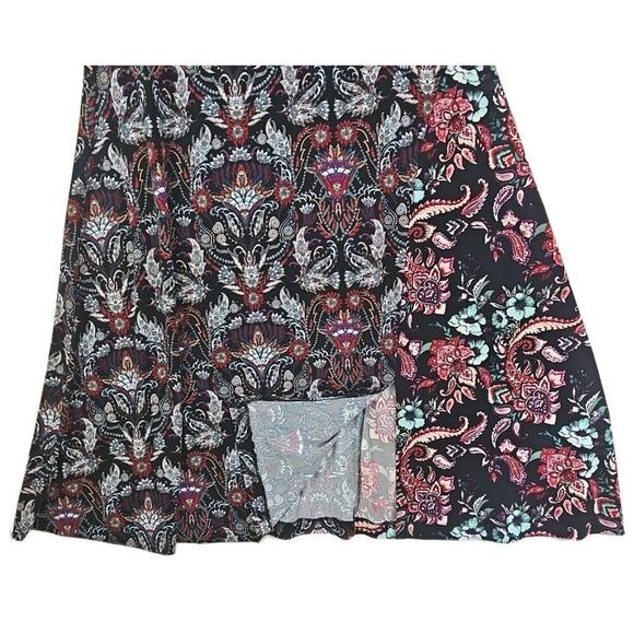 Chico’s ~Woman Size 2 (US 12)~ Black/Red Floral Print Short Sleeve Midi Dress. - Picture 12 of 13